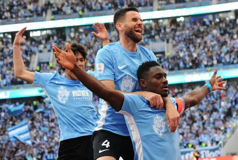 div, 在申花肩部 div, 在申花肩部